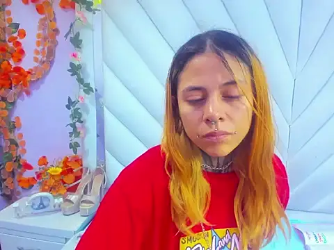 Sofii Anal  online show from November 13, 2025, 2:48 am