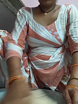 Snapshot of Love-pari077 chatting on June 7, 2026, 1:49 pm Love-pari077 online show from June 7, 2026, 1:49 pm