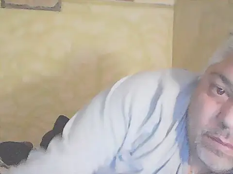 Snapshot of mauri5 chatting on April 5, 2026, 10:49 pm mauri5 online show from April 5, 2026, 10:49 pm