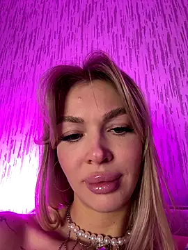 miss veroNika online show from December 3, 2025, 3:40 am