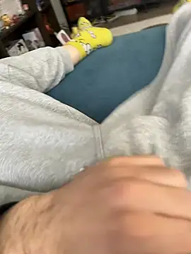 Frankieyyy1 online show from March 28, 2026, 6:47 am