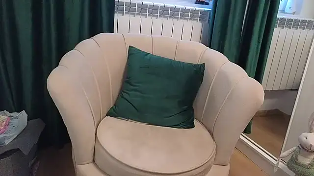 iam scarllet online show from February 3, 2026, 5:38 am