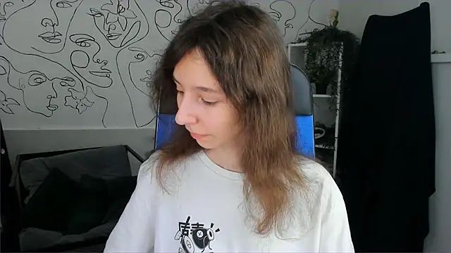 Snapshot of EmmanuellBrown chatting on November 5, 2025, 10:07 am EmmanuellBrown online show from November 5, 2025, 10:07 am