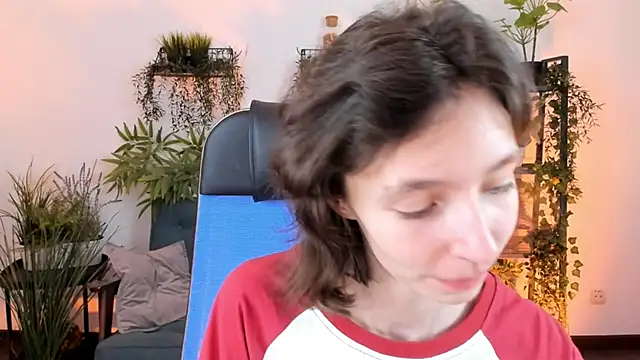 Snapshot of EmmanuellBrown chatting on November 21, 2025, 12:15 pm EmmanuellBrown online show from November 21, 2025, 12:15 pm