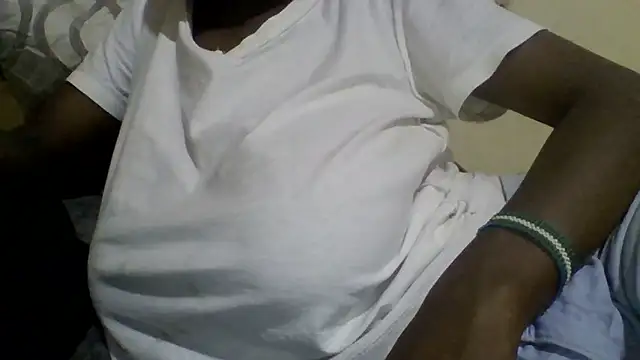 sexyonettt online show from September 27, 2025, 2:23 pm