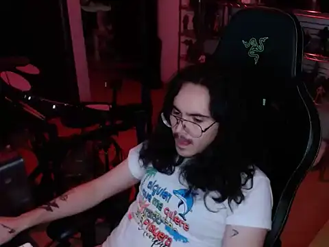 Snapshot of dorrey21 chatting on January 7, 2026, 3:33 am dorrey21 online show from January 7, 2026, 3:33 am