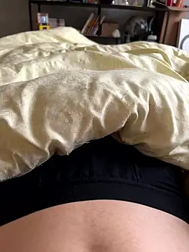 Snapshot of Zizibeaugoss chatting on January 16, 2026, 11:47 am Zizibeaugoss online show from January 16, 2026, 11:47 am