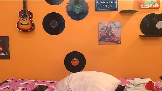 meisevil77 online show from December 16, 2025, 3:00 am