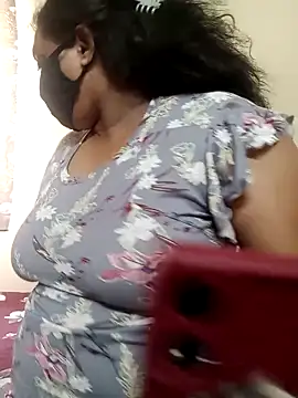 Divya-Lovely online show from April 10, 2026, 4:08 am