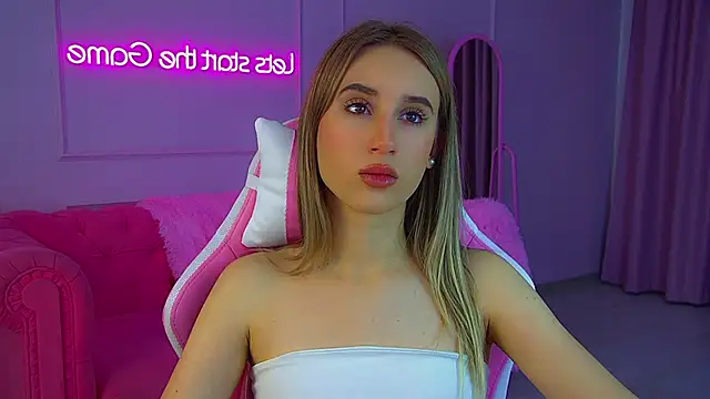 VictoriaHopsons online show from November 16, 2025, 6:07 am