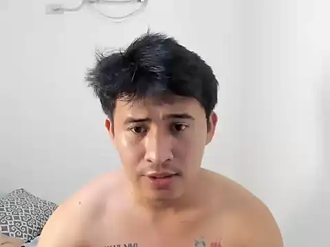 Snapshot of Adim-pinoy146 chatting on August 3, 2026, 1:28 pm Adim-pinoy146 online show from August 3, 2026, 1:28 pm