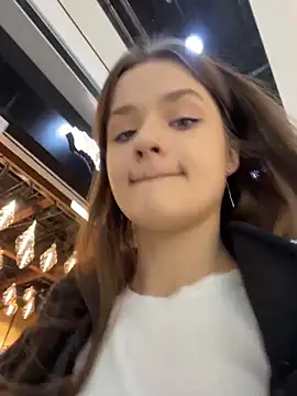 KittyQueeny online show from October 16, 2025, 2:14 pm