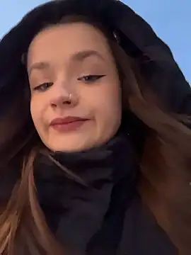 KittyQueeny online show from January 17, 2026, 2:09 pm