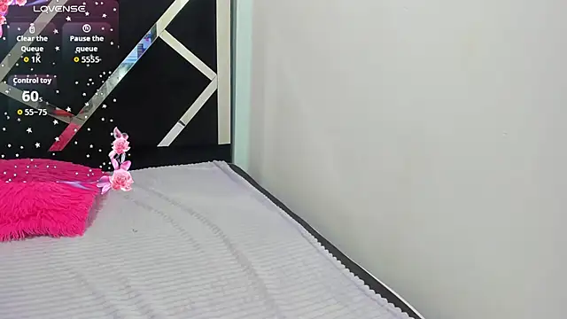 iisabella noa online show from October 8, 2025, 1:12 pm