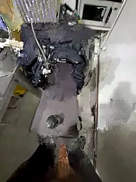 giova17cm online show from November 24, 2025, 9:59 pm