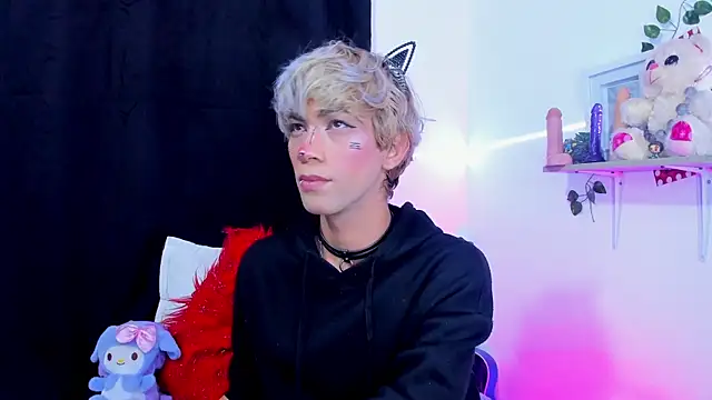 Cooperrosscute233 online show from October 10, 2025, 2:18 pm