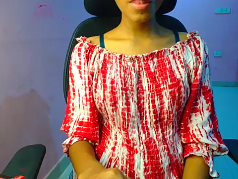 Snapshot of Lipsika07 chatting on September 26, 2025, 10:55 am Lipsika07 online show from September 26, 2025, 10:55 am