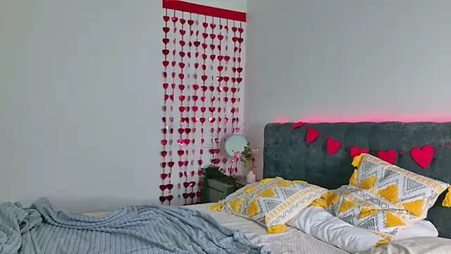 May suki online show from February 12, 2026, 8:19 pm