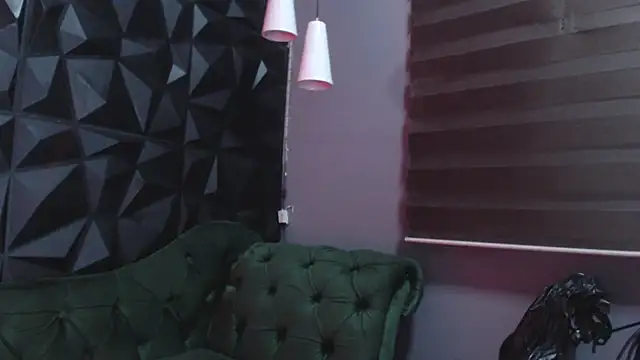 Snapshot of helenasaenz chatting on December 1, 2025, 12:28 pm helenasaenz online show from December 1, 2025, 12:28 pm