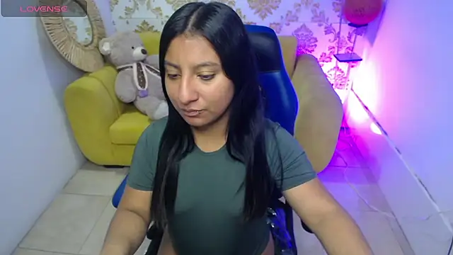 Snapshot of maddisson_m chatting on September 25, 2025, 2:45 pm maddisson m online show from September 25, 2025, 2:45 pm