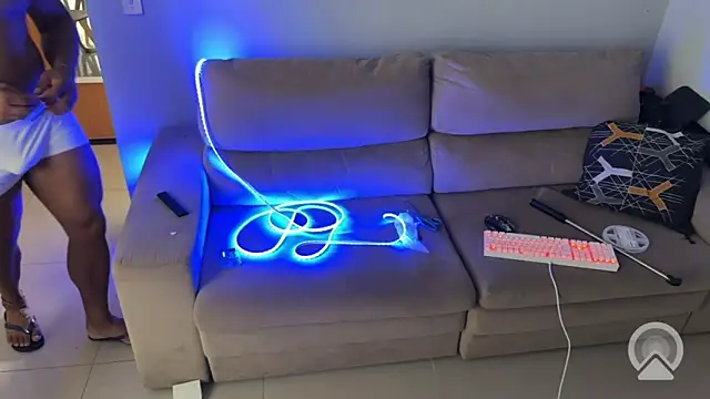 KRYSTALIZEDY online show from February 2, 2026, 3:44 pm