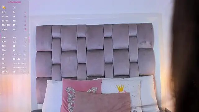 HarleyQueen666 online show from October 29, 2025, 10:58 am