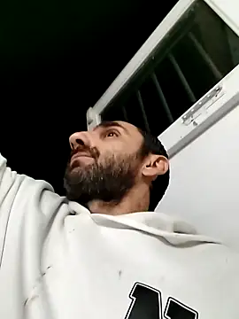 hotmen83 online show from October 11, 2025, 4:46 am