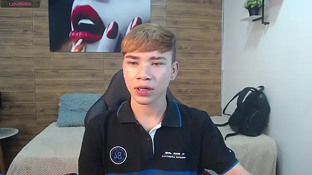 nathanclay online show from February 26, 2026, 3:28 am