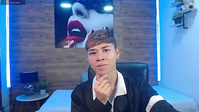 nathanclay online show from February 6, 2026, 3:24 am