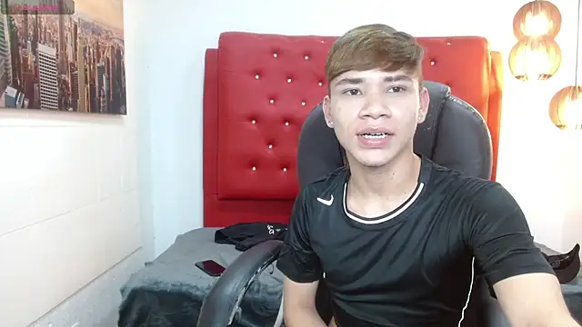 nathanclay online show from October 25, 2025, 4:11 am