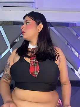 mia everly online show from October 19, 2025, 10:01 pm