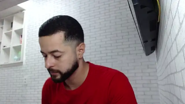 BombeiroHotx online show from April 1, 2026, 9:12 pm