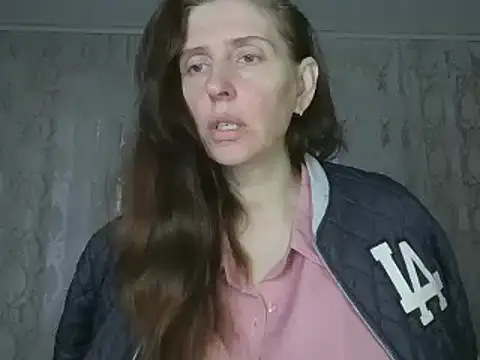 CandiCole online show from October 16, 2025, 5:16 am