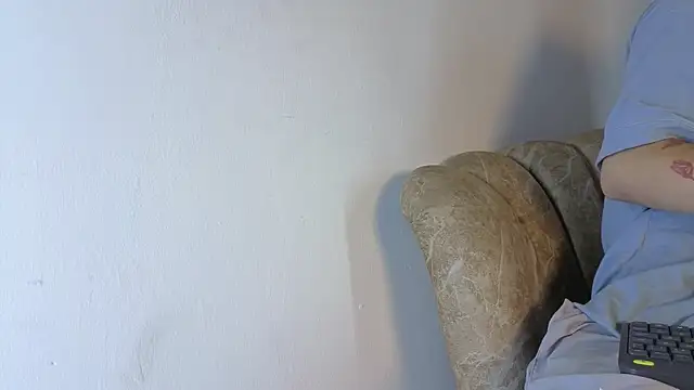  DantFox  online show from December 15, 2025, 9:20 pm