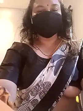 Snapshot of Tamil_Sivani chatting on February 1, 2026, 1:26 am Tamil Sivani online show from February 1, 2026, 1:26 am