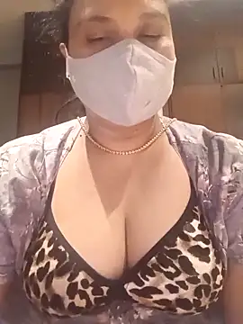 Snapshot of Tamil_Sivani chatting on February 5, 2026, 3:19 pm Tamil Sivani online show from February 5, 2026, 3:19 pm