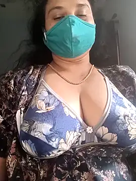 Snapshot of Tamil_Sivani chatting on February 22, 2026, 11:01 am Tamil Sivani online show from February 22, 2026, 11:01 am