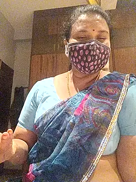 Snapshot of Tamil_Sivani chatting on February 7, 2026, 3:42 pm Tamil Sivani online show from February 7, 2026, 3:42 pm