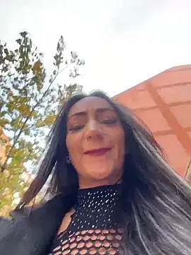 Snapshot of Ninabigtitied chatting on November 4, 2025, 2:10 pm Ninabigtitied online show from November 4, 2025, 2:10 pm