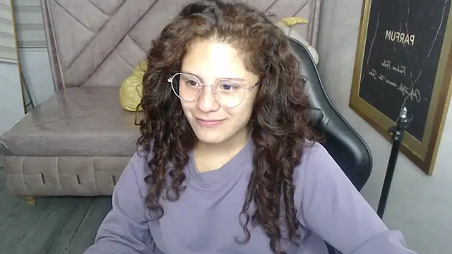 Snapshot of Velvet_Moon_V chatting on November 24, 2025, 1:22 pm Velvet Moon V online show from November 24, 2025, 1:22 pm