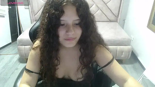 Velvet Moon V online show from February 23, 2026, 7:47 pm