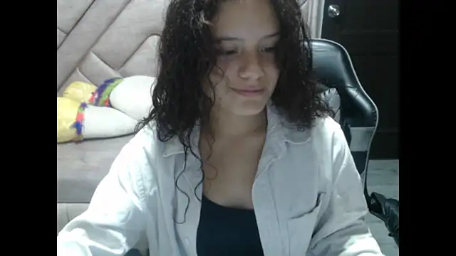 Snapshot of Velvet_Moon_V chatting on October 25, 2025, 1:12 pm Velvet Moon V online show from October 25, 2025, 1:12 pm