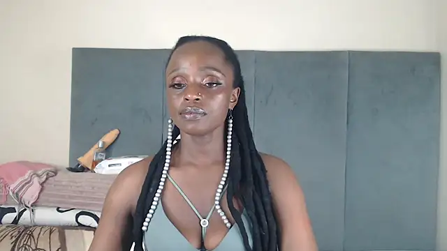 Jah-Queen online show from September 17, 2025, 5:59 pm