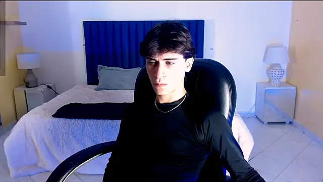 Snapshot of RoberthAlv chatting on February 19, 2026, 1:52 pm RoberthAlv online show from February 19, 2026, 1:52 pm