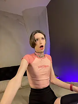 Snapshot of madi_snow chatting on November 23, 2025, 12:15 pm madi snow online show from November 23, 2025, 12:15 pm