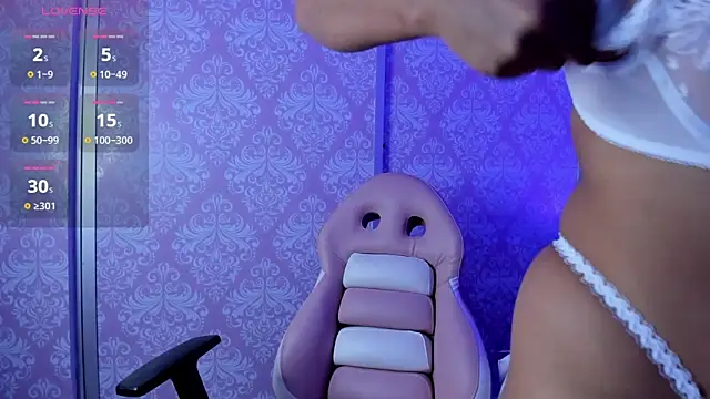 Lhea Foxx online show from October 8, 2025, 2:24 am