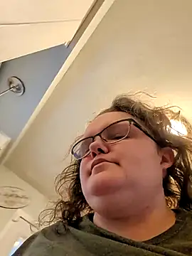 Snapshot of TheMistyPrice chatting on October 24, 2025, 1:21 pm TheMistyPrice online show from October 24, 2025, 1:21 pm