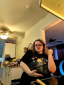 Snapshot of TheMistyPrice chatting on October 22, 2025, 10:08 pm TheMistyPrice online show from October 22, 2025, 10:08 pm