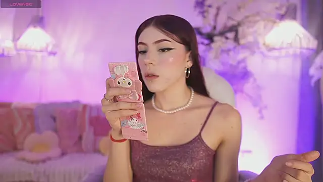 JadeSummerr online show from October 17, 2025, 11:45 am