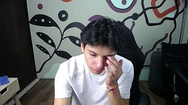 Snapshot of Luca_vega chatting on October 14, 2025, 12:50 pm Luca vega online show from October 14, 2025, 12:50 pm